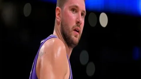 朱婷10分助力仍难敌诺瓦拉，科内利亚诺止步连胜，50胜纪录告破。